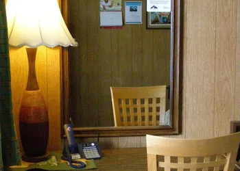 Blue Mountain Motel hotel thumbnail 4