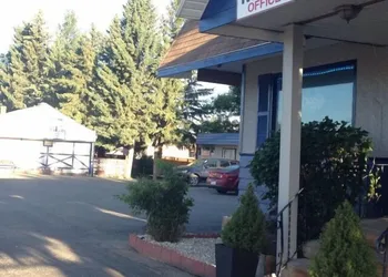 Blue Mountain Motel hotel thumbnail 6