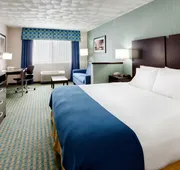 Holiday Inn Express & Suites Smithfield - Providence by IHG hotel detail image 7