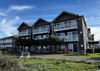 Inn at the Shore hotel thumbnail 8