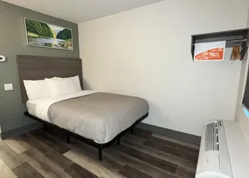 Quality Inn Elk Grove-Sacramento hotel thumbnail 6