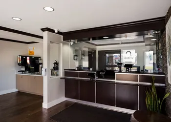 Quality Inn Elk Grove-Sacramento hotel thumbnail 3