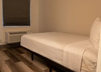 Quality Inn Elk Grove-Sacramento hotel thumbnail 5
