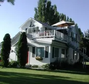 Cozy Rose Inn hotel detail image 4