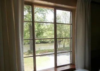 Riverbend Lodging hotel thumbnail 3