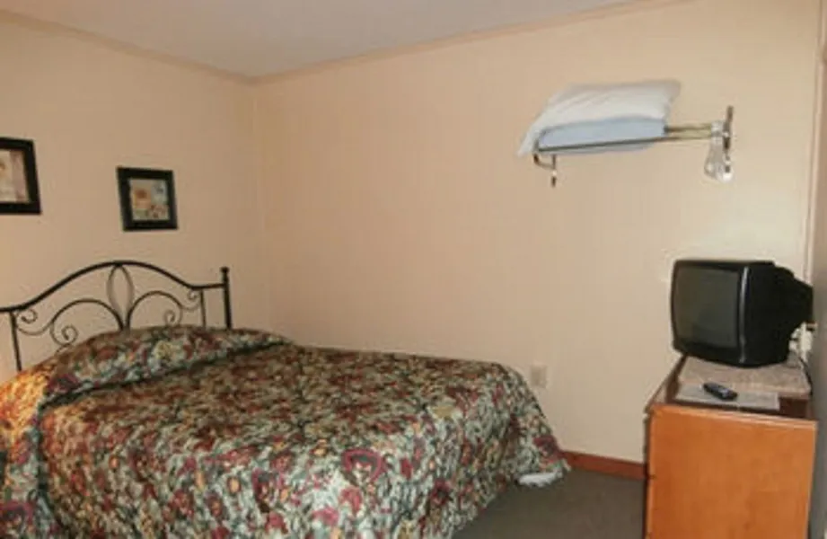 Riverbend Lodging hotel detail image 6