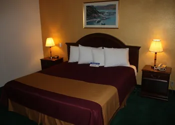 Value Inn & Suites hotel thumbnail 5