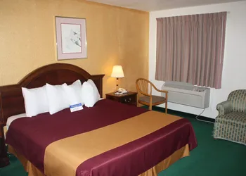 Value Inn & Suites hotel thumbnail 6