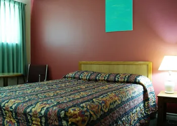Blue Jay Motel hotel thumbnail 4