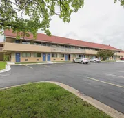 Motel 6 Overland Park, KS hotel detail image 4