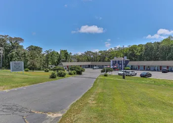 Olde Tavern Motel And Inn hotel thumbnail 7