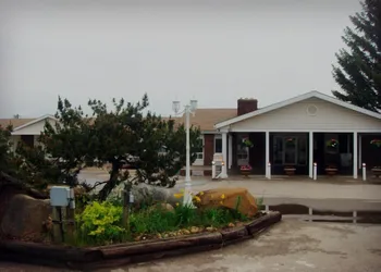 Athabasca Lodge Motel hotel thumbnail 2