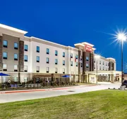 Hampton Inn & Suites Dallas/Ft. Worth Airport South hotel detail image 3