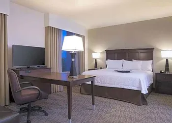 Hampton Inn and Suites Airdrie hotel thumbnail 6
