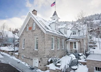 Washington School House hotel thumbnail 3