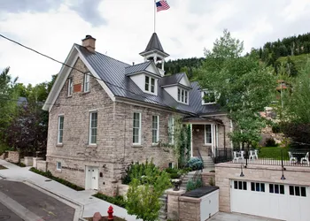 Washington School House hotel thumbnail 4
