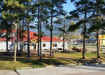 Rocky Inn hotel thumbnail 4