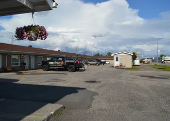 Lincoln Motel hotel thumbnail 2