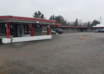 Travellers Motel hotel thumbnail 3