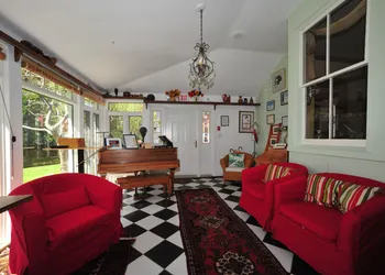 Little Shemogue Inn hotel thumbnail 4
