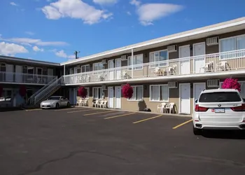 Plaza Motel hotel thumbnail 3