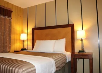 Plaza Motel hotel thumbnail 6