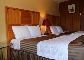 Plaza Motel hotel thumbnail 8