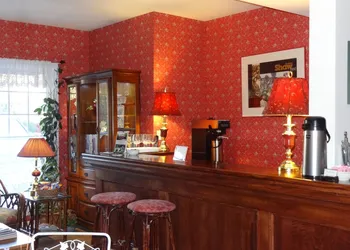 Canterbury Inn hotel thumbnail 4