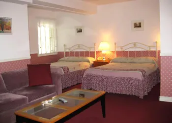 Canterbury Inn hotel thumbnail 6