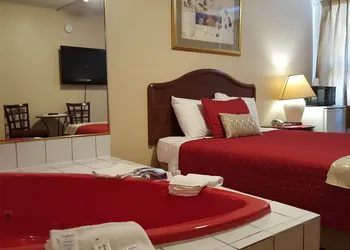 Niagara Inn & Suites hotel thumbnail 5