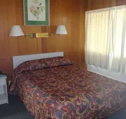 Sportsman Motel hotel detail image 4