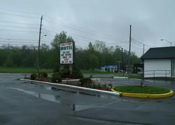 Hilltop Motel hotel thumbnail 3