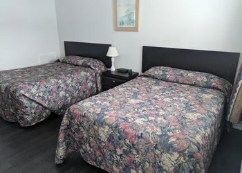 Hilltop Motel hotel thumbnail 7