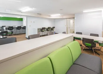 MacEwan University Residence hotel thumbnail 7