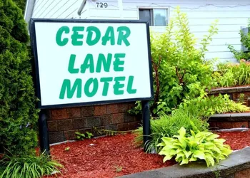 Cedar Lane Motel hotel thumbnail 7
