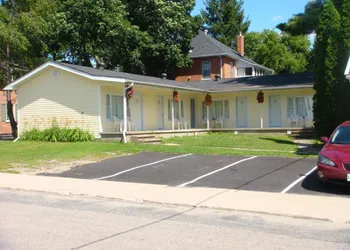 Bracebridge Inn hotel thumbnail 3