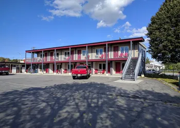 The Barrie Motel hotel thumbnail 2