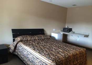 The Barrie Motel hotel thumbnail 5