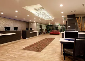 Radisson Hotel Oakland Airport hotel thumbnail 3