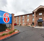 Motel 6 Milwaukee, WI - Glendale hotel detail image 4