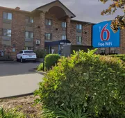 Motel 6 Milwaukee, WI - Glendale hotel detail image 5