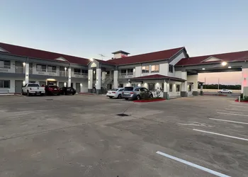 Crystal Suites hotel thumbnail 2