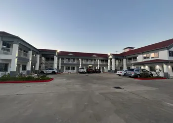 Crystal Suites hotel thumbnail 3