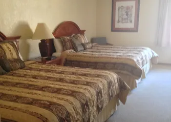 Shawano Four Seasons Hotel hotel thumbnail 7