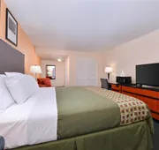 Media Inn and Suites hotel detail image 7