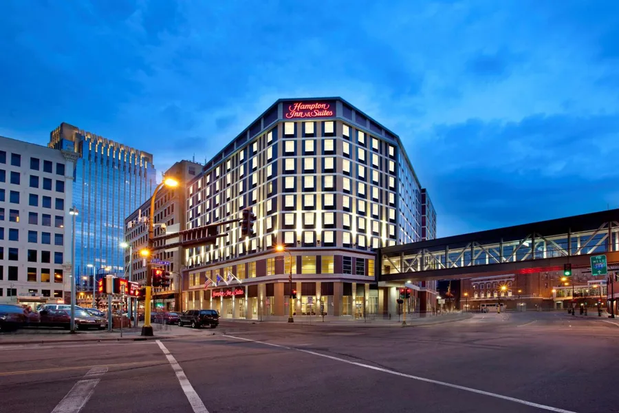 Hampton Inn & Suites Minneapolis / Downtown hotel detail image 2