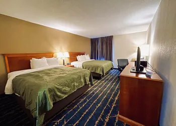 Quality Inn hotel thumbnail 4