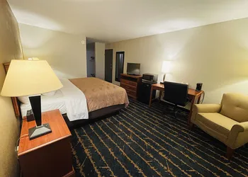 Quality Inn hotel thumbnail 6