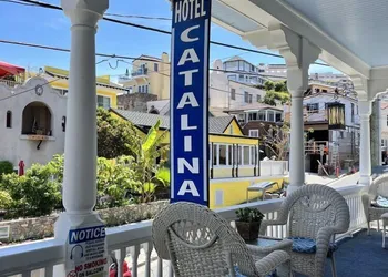 Studio 9 Hotel Catalina hotel thumbnail 2