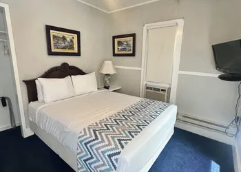 Studio 9 Hotel Catalina hotel thumbnail 8